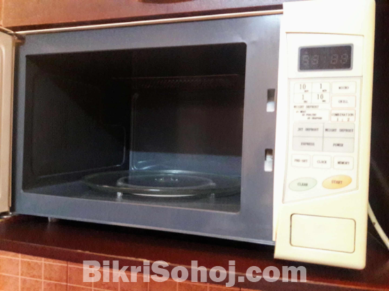 Microwave  oven